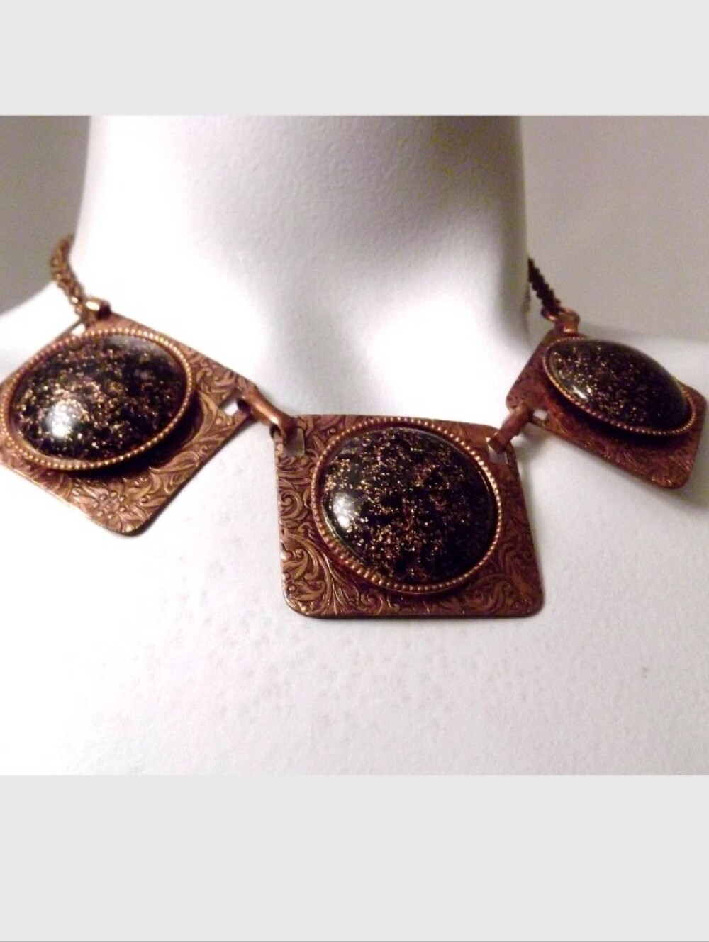 Vintage 50s 60s copper pannel confetti gold stone lucite bib Collar necklace